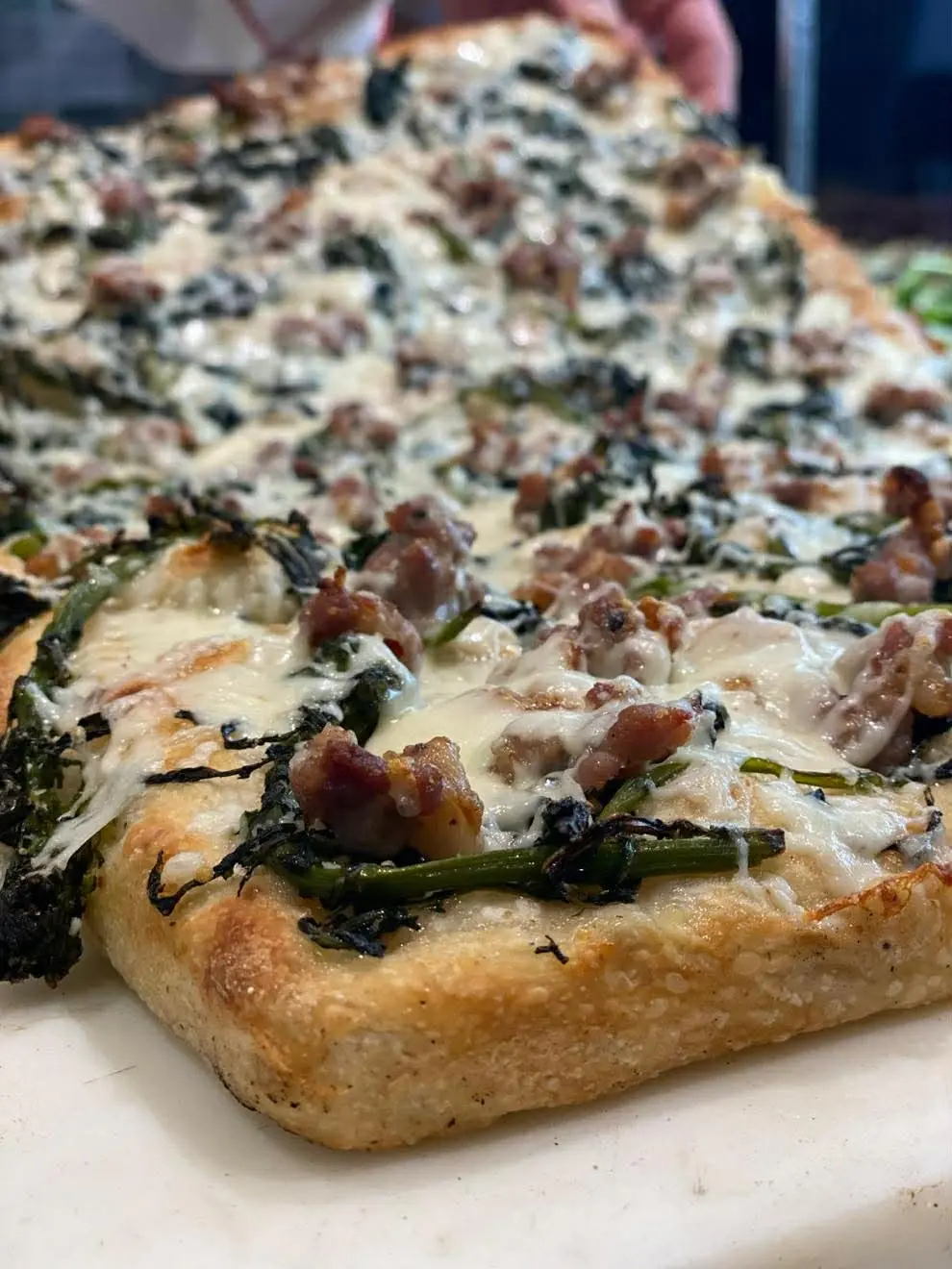 Pizza al taglio et arancini — snacks romains authentiques, Taglio di Roma Laval