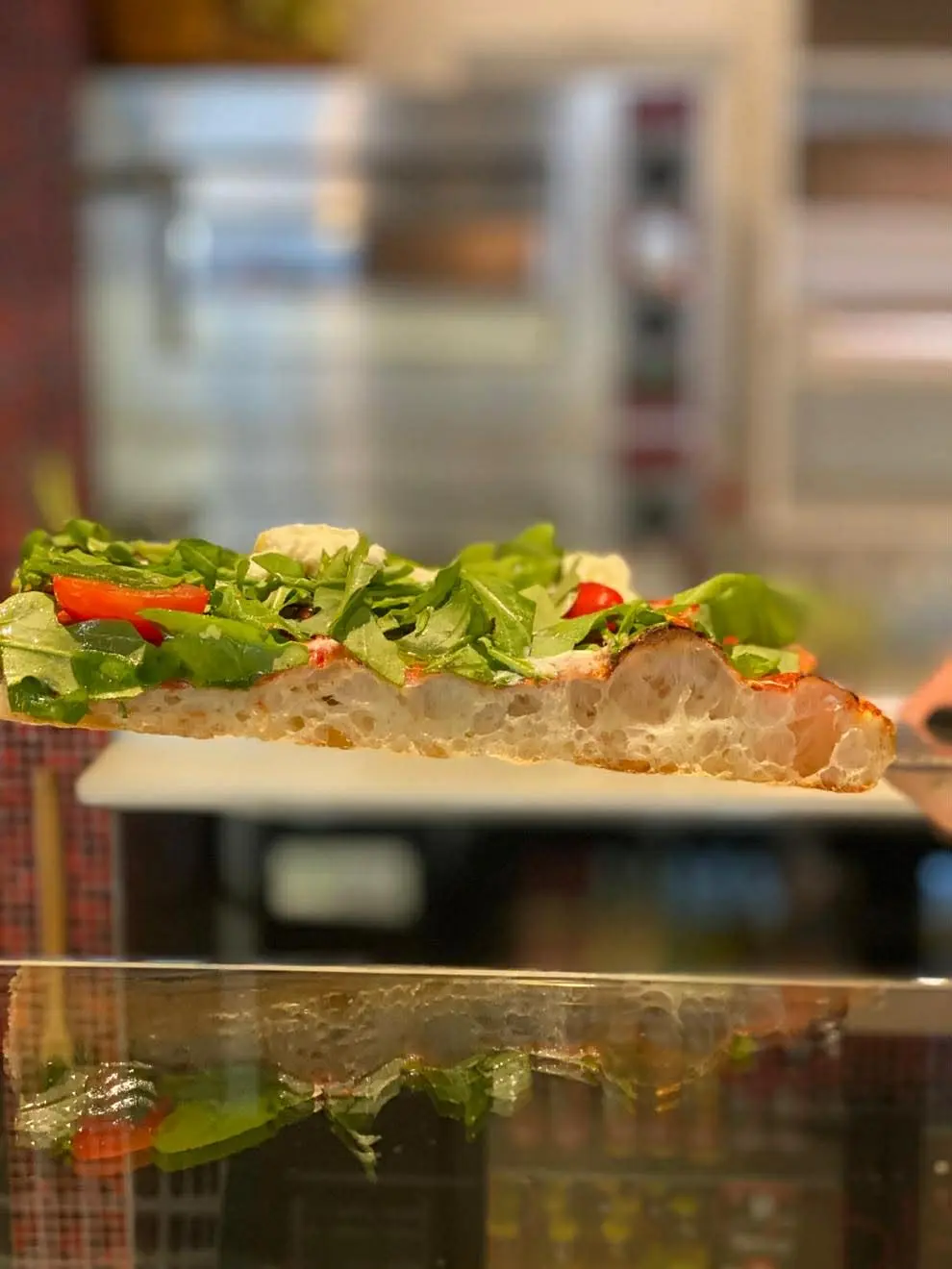 Pizza al Taglio romaine — tranche à la croûte alvéolée, Taglio di Roma Laval